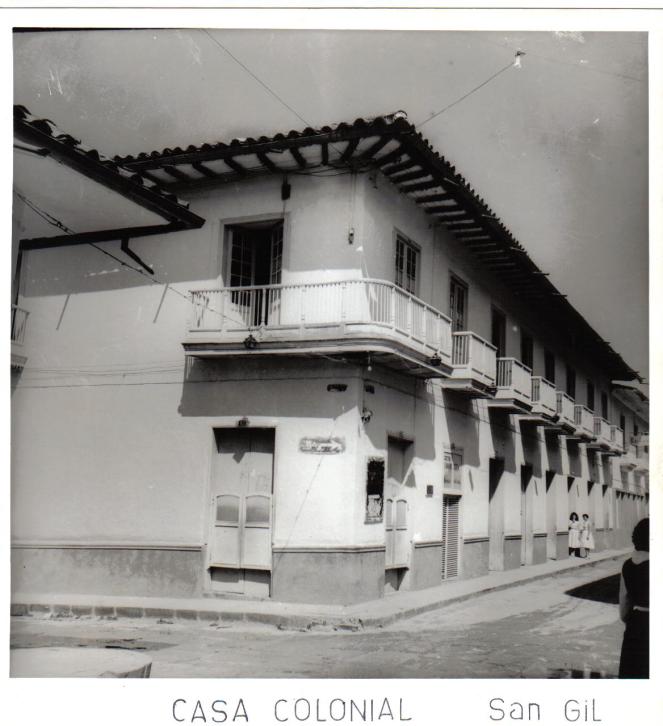 Casa de balcón años 1950-60